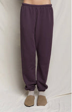 Load image into Gallery viewer, Stevie Sweatpant | perfectwhitetee
