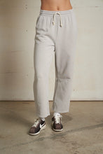 Load image into Gallery viewer, Fallon Barrel Sweatpant | perfectwhitetee
