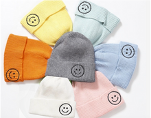 Load image into Gallery viewer, Smiley Beanie
